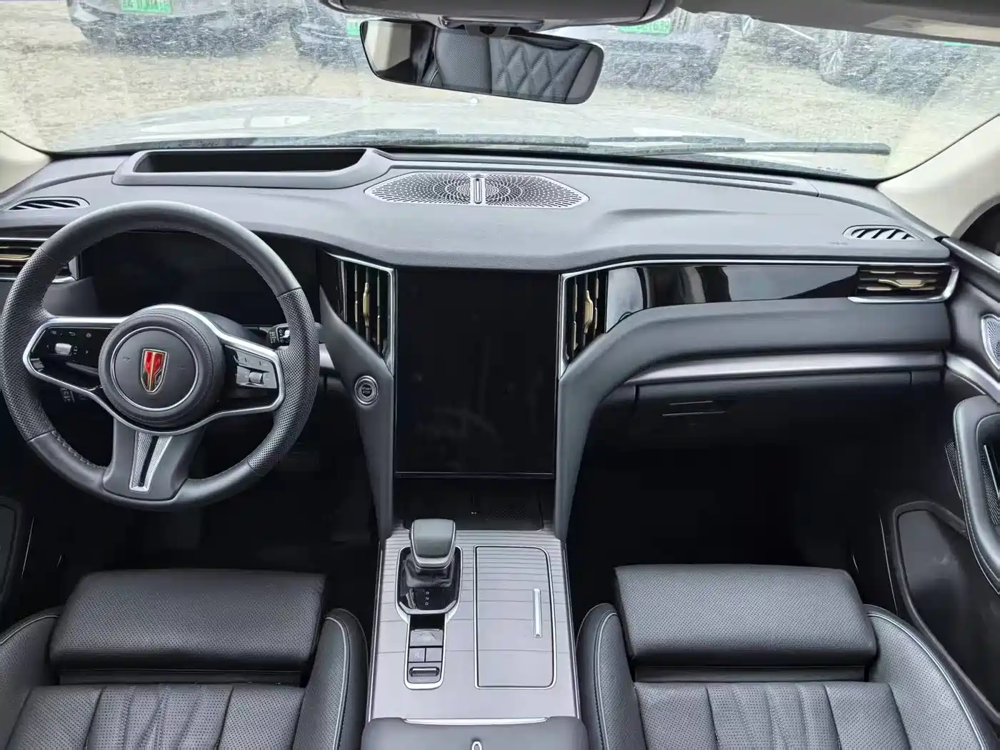 Hongqi HS7 PHEV 2024 2.0T PHEV AWD Flagship 6-Seater фото 17