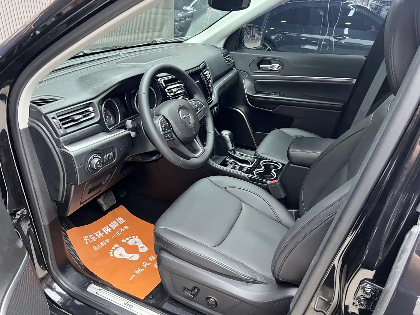 Jeep Grand Commander 2019 2018 2.0T 4WD Joy Edition (China VI)