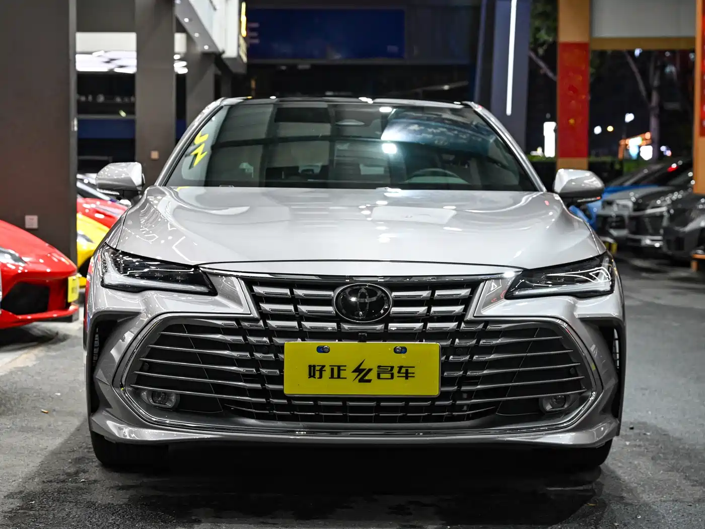 Toyota Avalon 2024 Hybrid 2.0L Luxury Edition фото 2