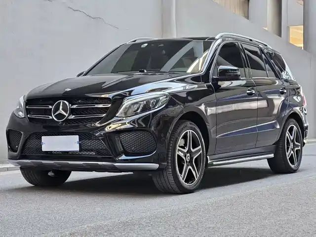 MERCEDES-BENZ GLE AMG