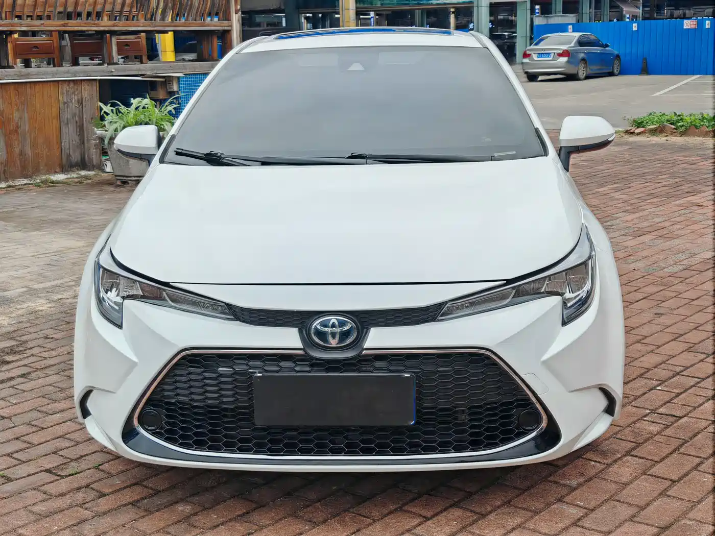 Toyota Levin 2022 Dual Engine 1.8H E-CVT Luxury Edition фото 2