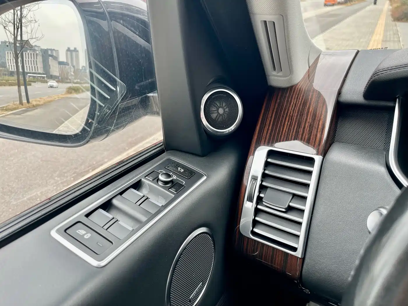 Land Rover Range Rover 2013 5.0 SC V8 Vogue SE фото 10