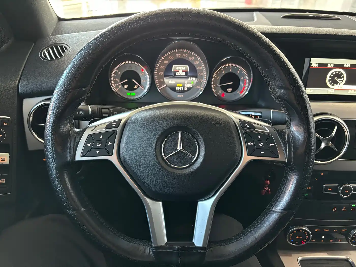 Mercedes-Benz GLK-Class 2014 GLK 200 Standard фото 20