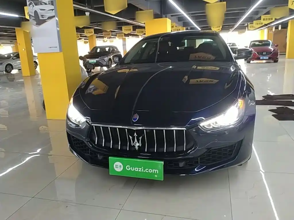 Photo 3 - Maserati Ghibli