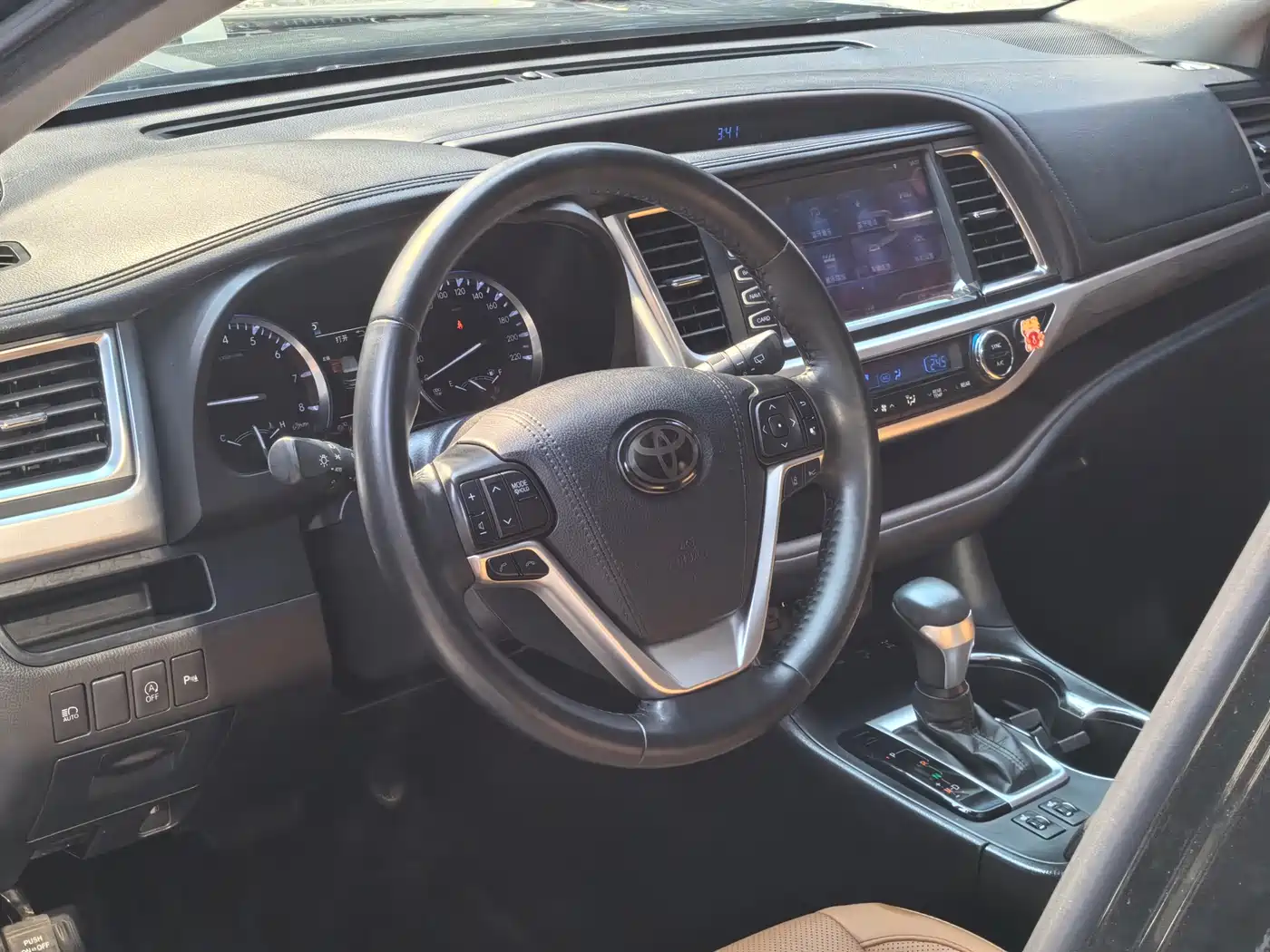 Toyota Highlander 2018 Model 2.0T 4WD Knight Edition 7-Seater China VI фото 20