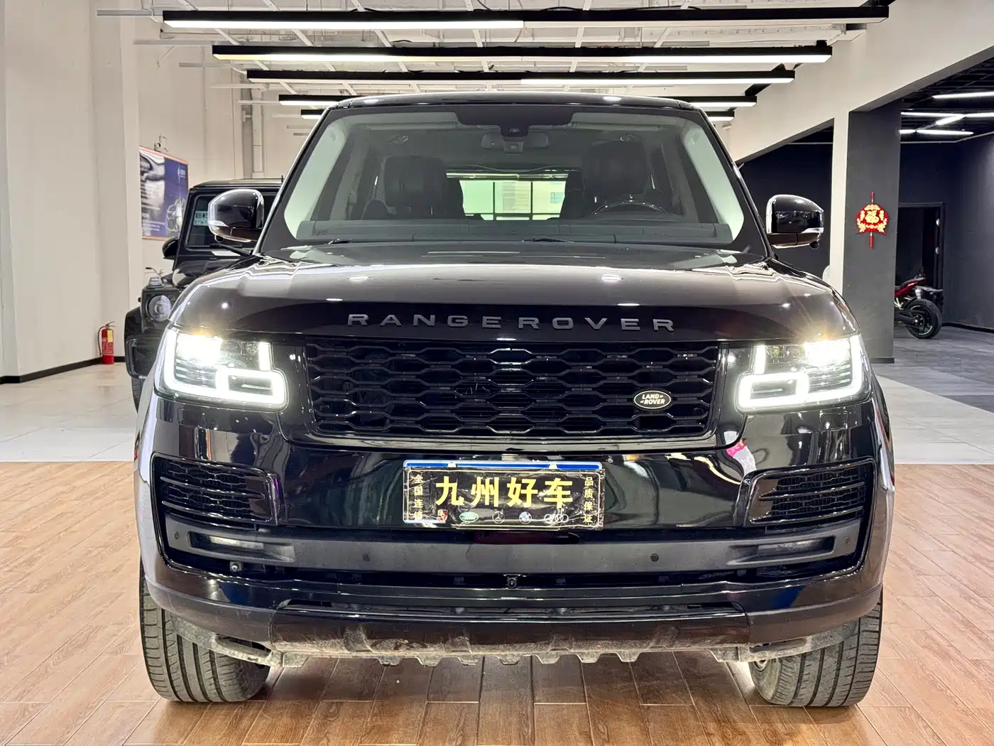 Land Rover Range Rover 2014 3.0 SC V6 Vogue SE фото 2