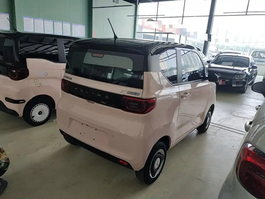 Фото 7 - Wuling Motors Hongguang MINIEV
