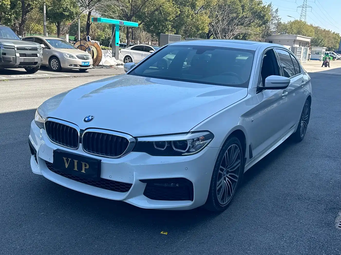 Фото 1 - BMW 5 Series