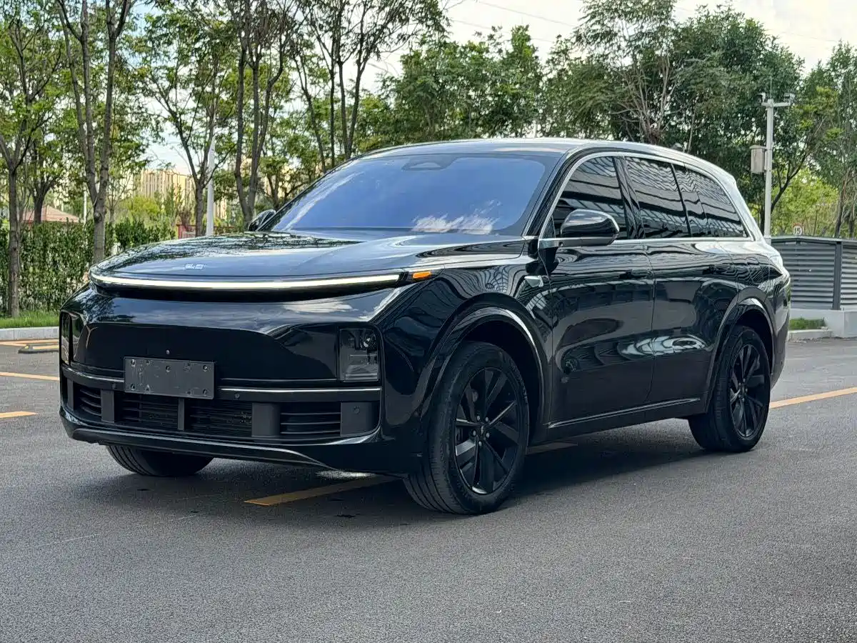 Li Auto L8 2023