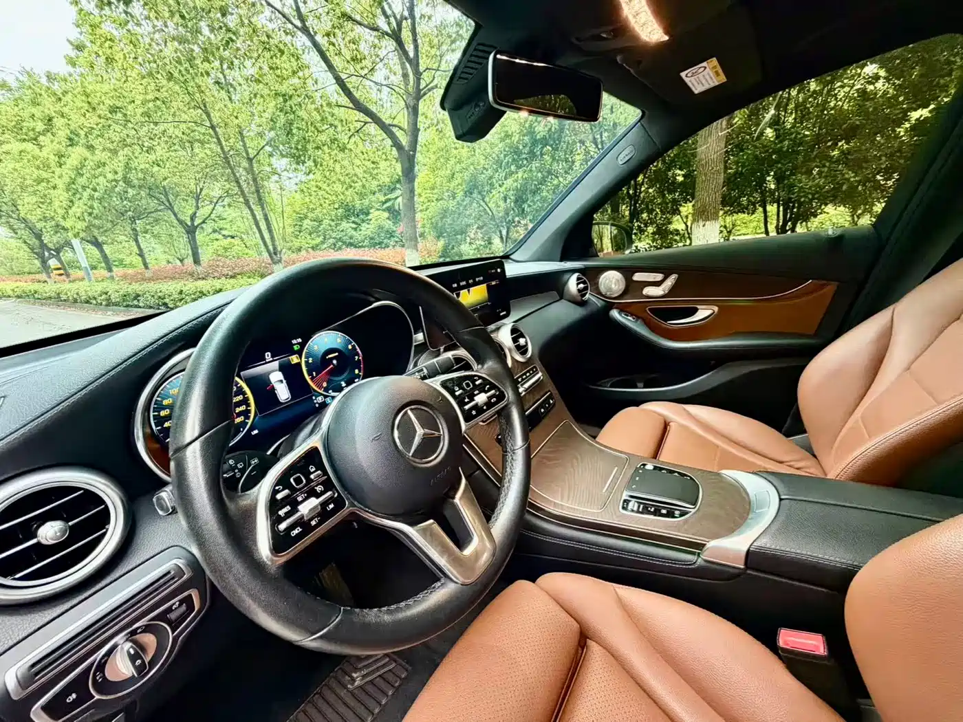 Mercedes-Benz GLC 2020 GLC 260 L 4MATIC Luxury фото 4