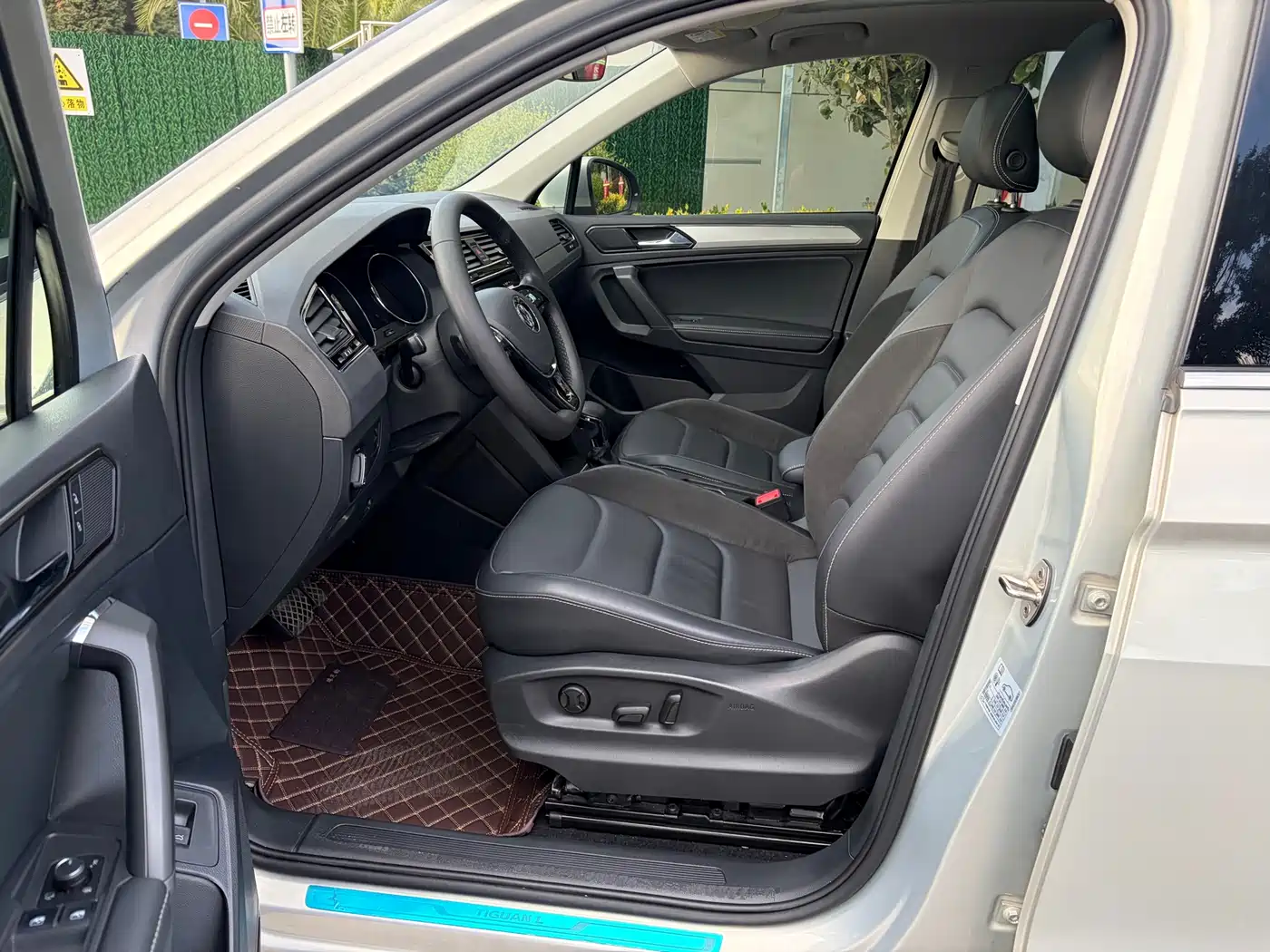 Volkswagen Tiguan L 2020 330TSI Auto 2WD Smart Luxury China VI фото 7