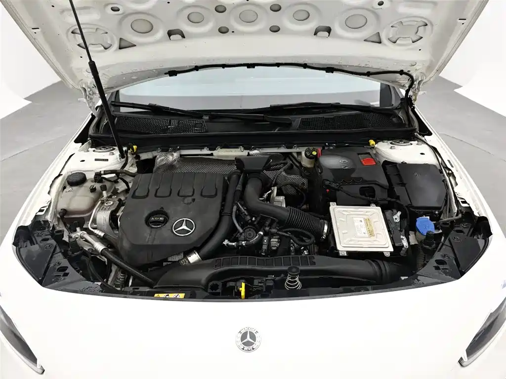 Mercedes-Benz A-Class 2021 A 200 L Sport Sedan Dynamic Type фото 17