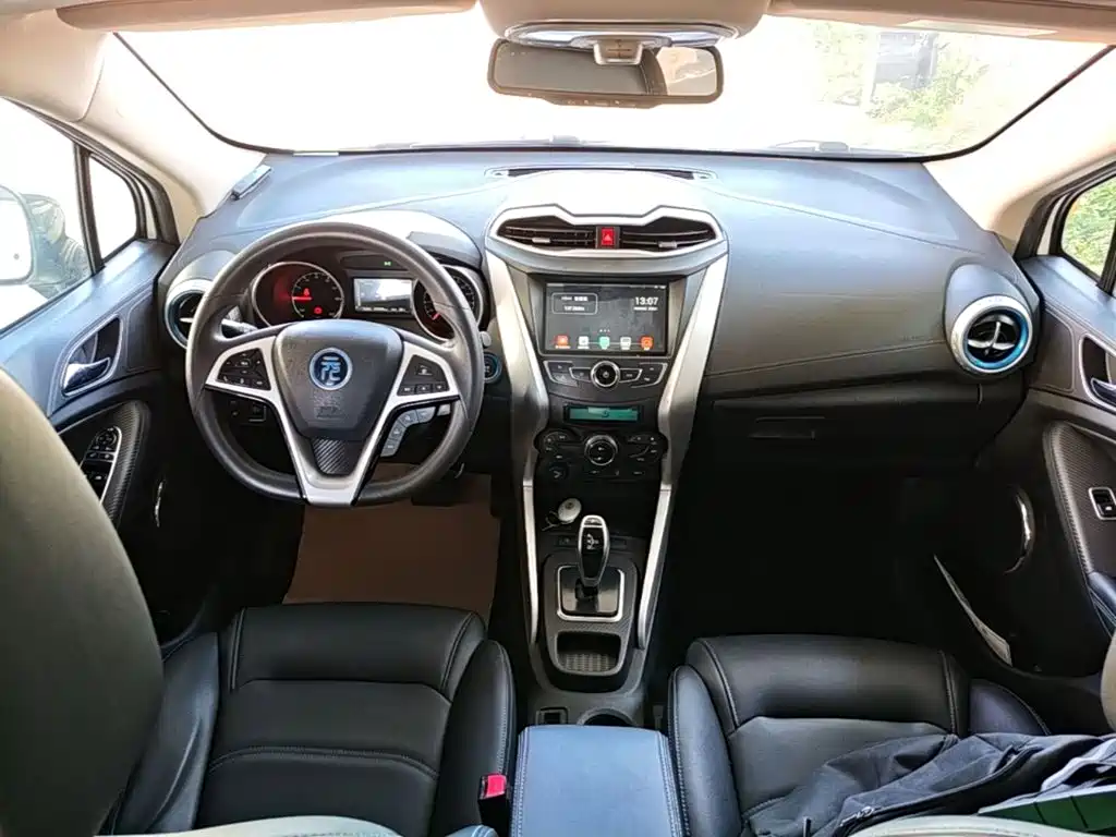 BYD Yuan New Energy 2019 2019 EV360 Smart Connect Premium Edition