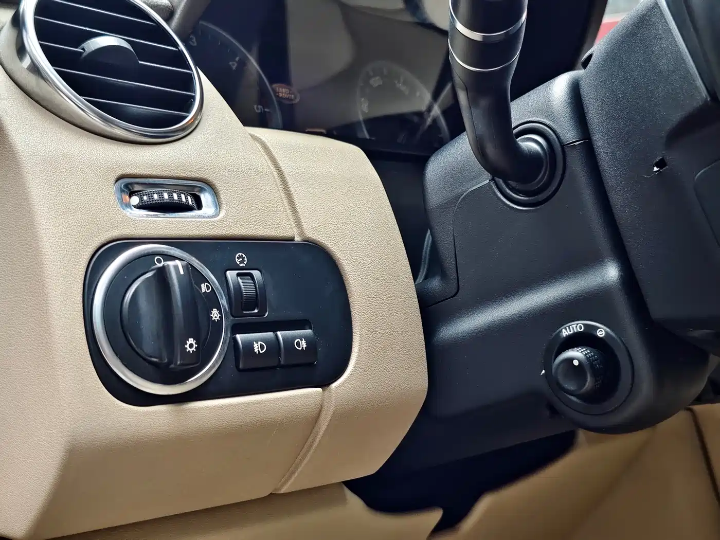 Land Rover Discovery 2012 3.0 SDV6 HSE Diesel фото 18