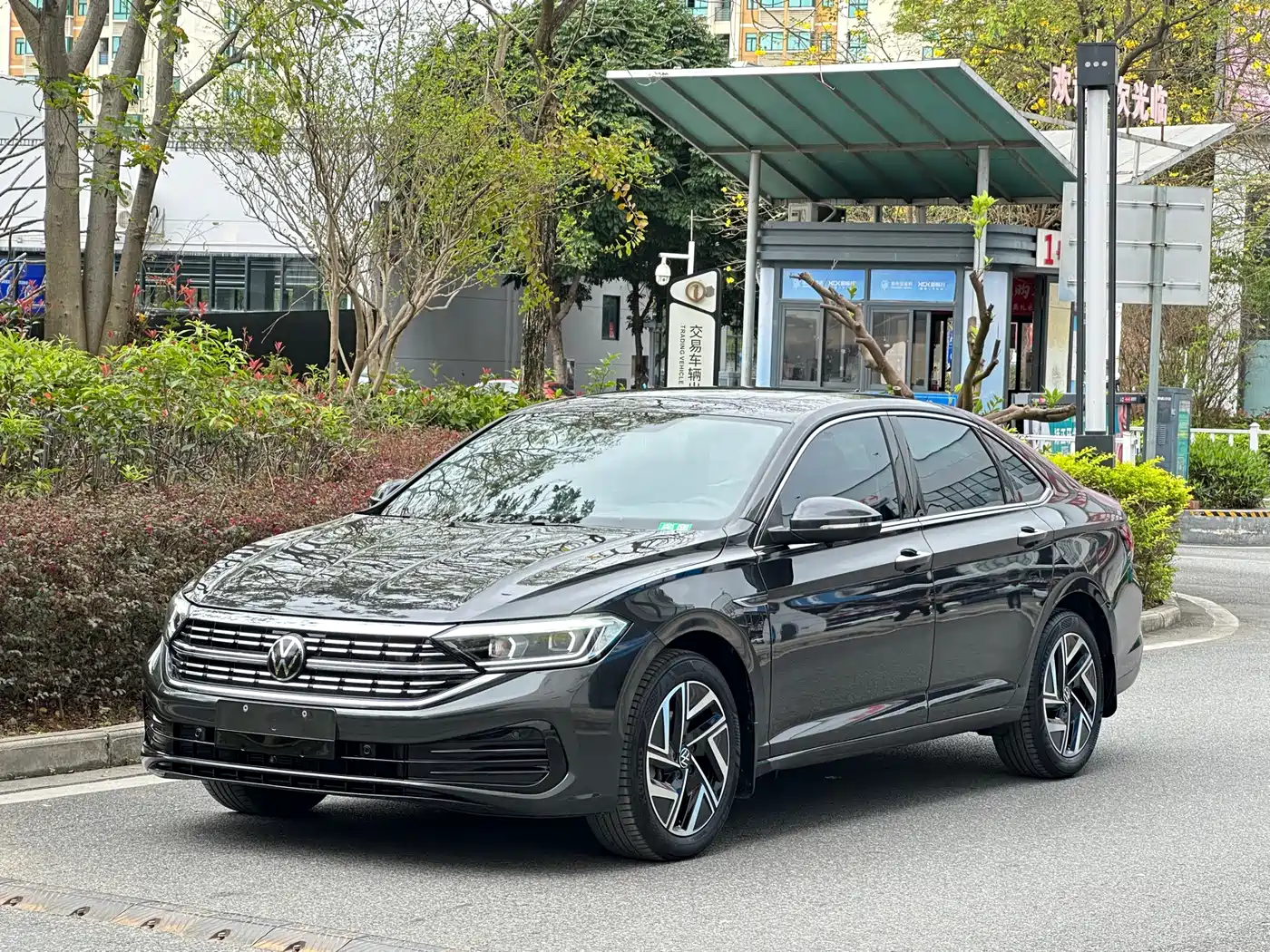 Volkswagen Sagitar 2023 300TSI DSG Surpassing Edition