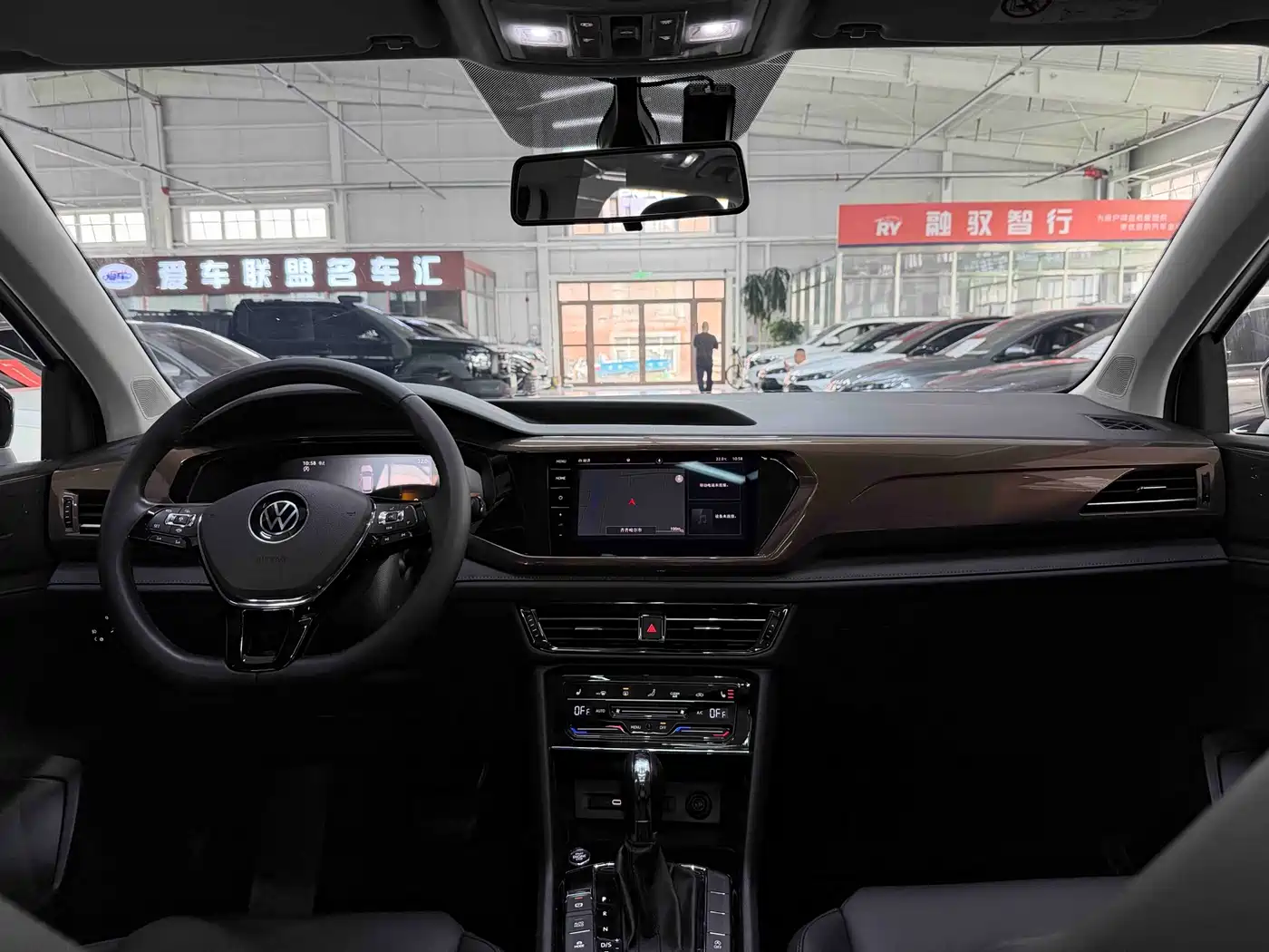 Volkswagen Tharu, миниатюра 14