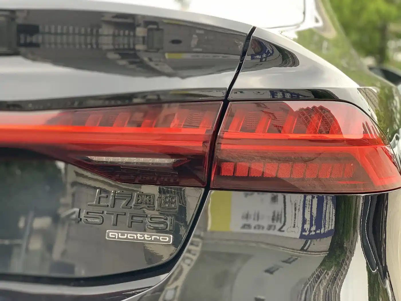 Audi A7L 2023 45 TFSI quattro S-line Black Warrior Edition фото 9