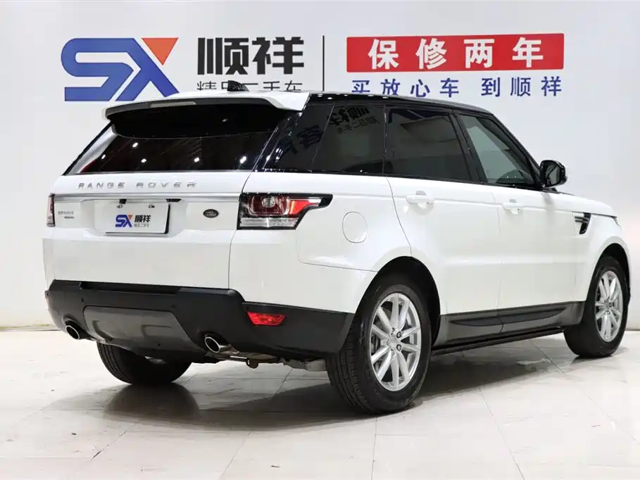 Land Rover Range Rover Sport 2017 3.0 SC V6 SE фото 5