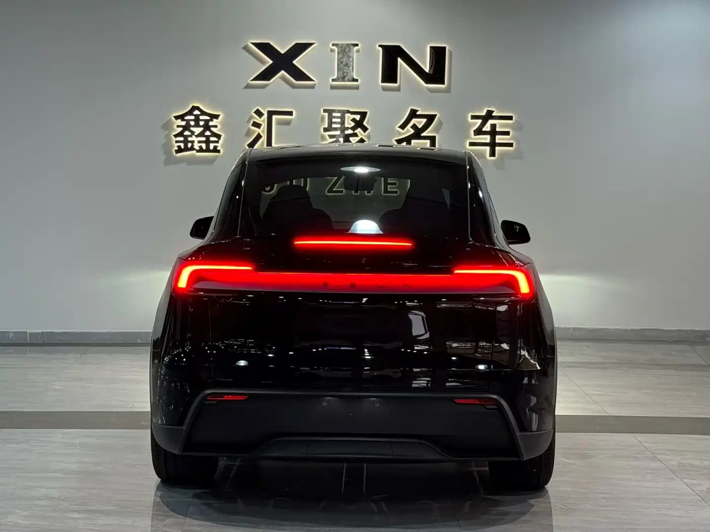 2026 Tesla Model Y L