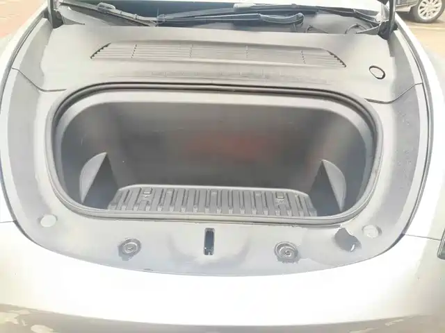 Tesla Model Y 2022 Facelift Rear-Wheel Drive Version — фото 3