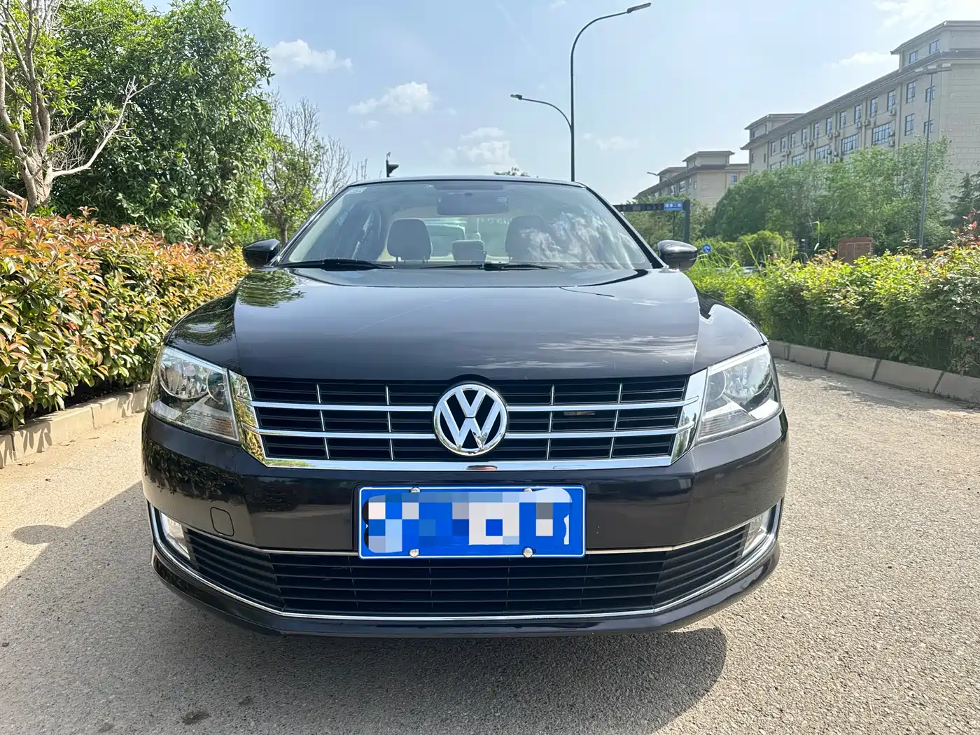 Volkswagen Lavida 2015 1.6L Automatic Comfort Edition фото 2