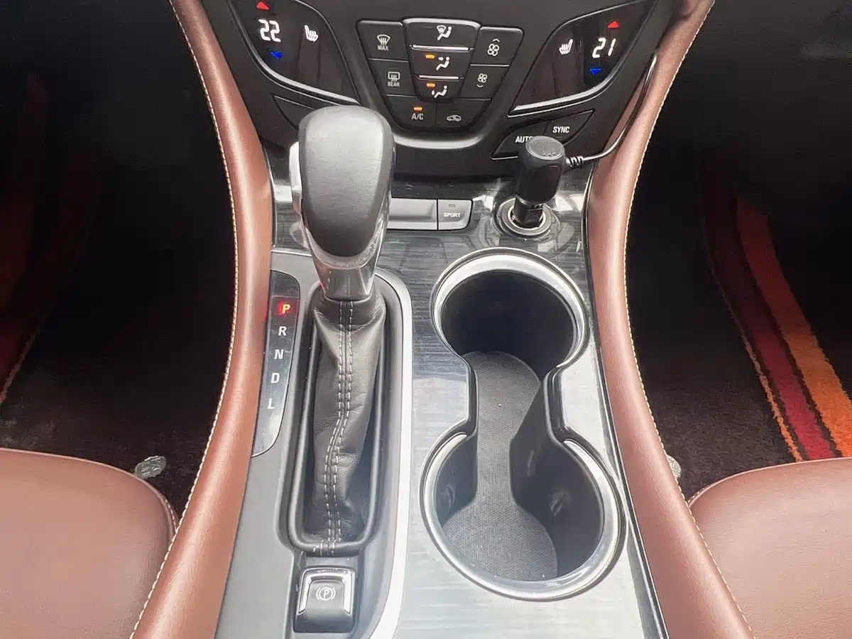 Buick Envision Plus 2020 28T AWD Elite фото 17