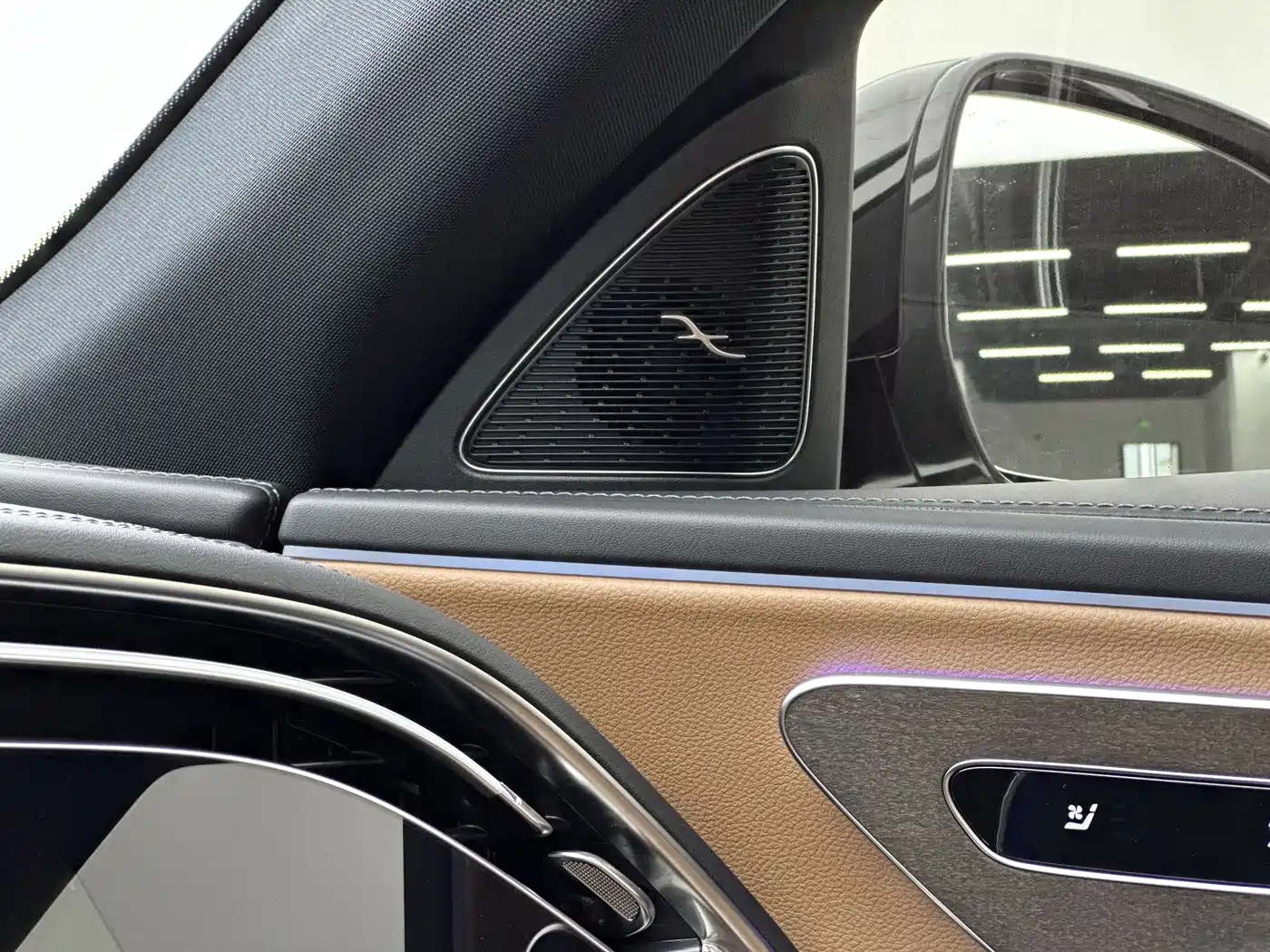 Mercedes-Benz E-Class 2025 E 300 L Luxury фото 16