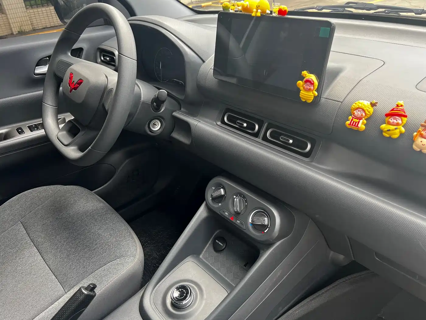 Wuling Motors Wuling Hongguang New Energy 2026 2026 Extended-range Hybrid 150KM Comfort