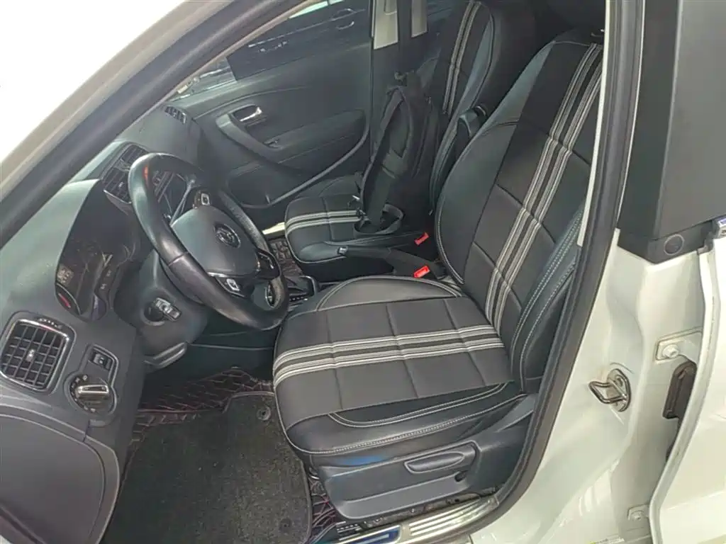 Volkswagen Polo 2018 1.5L Auto Comfort фото 15
