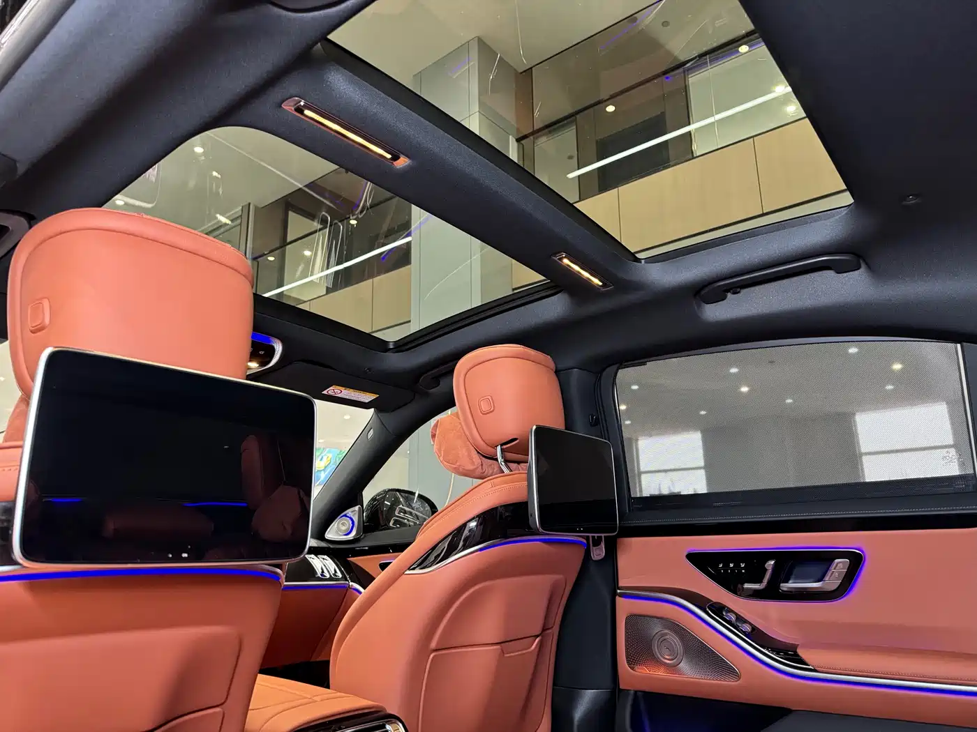 Mercedes-Benz S-Class 2024 S 400 L Luxury Edition фото 9