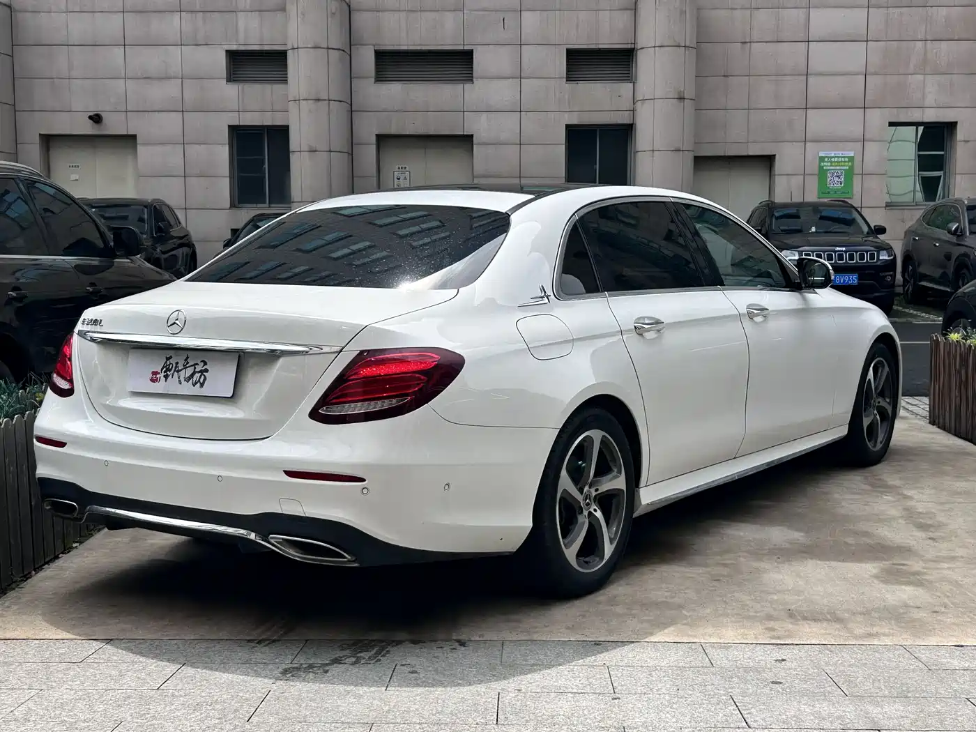 Mercedes-Benz E-Class 2019 E 300 L Sport Luxury фото 19