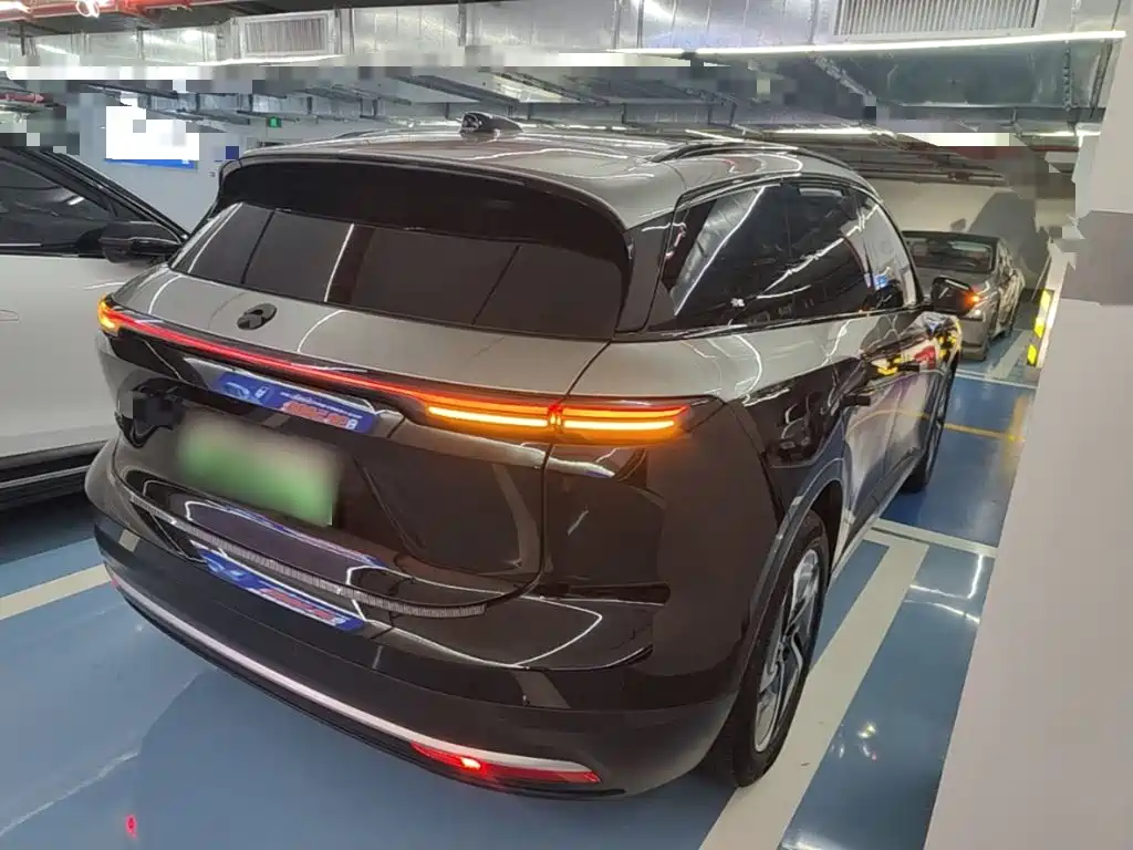 Фото 7 - NIO ES6