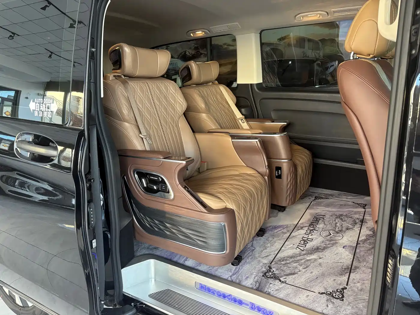 Mercedes-Benz Vito 2021 2.0T Elite 7-Seater фото 5