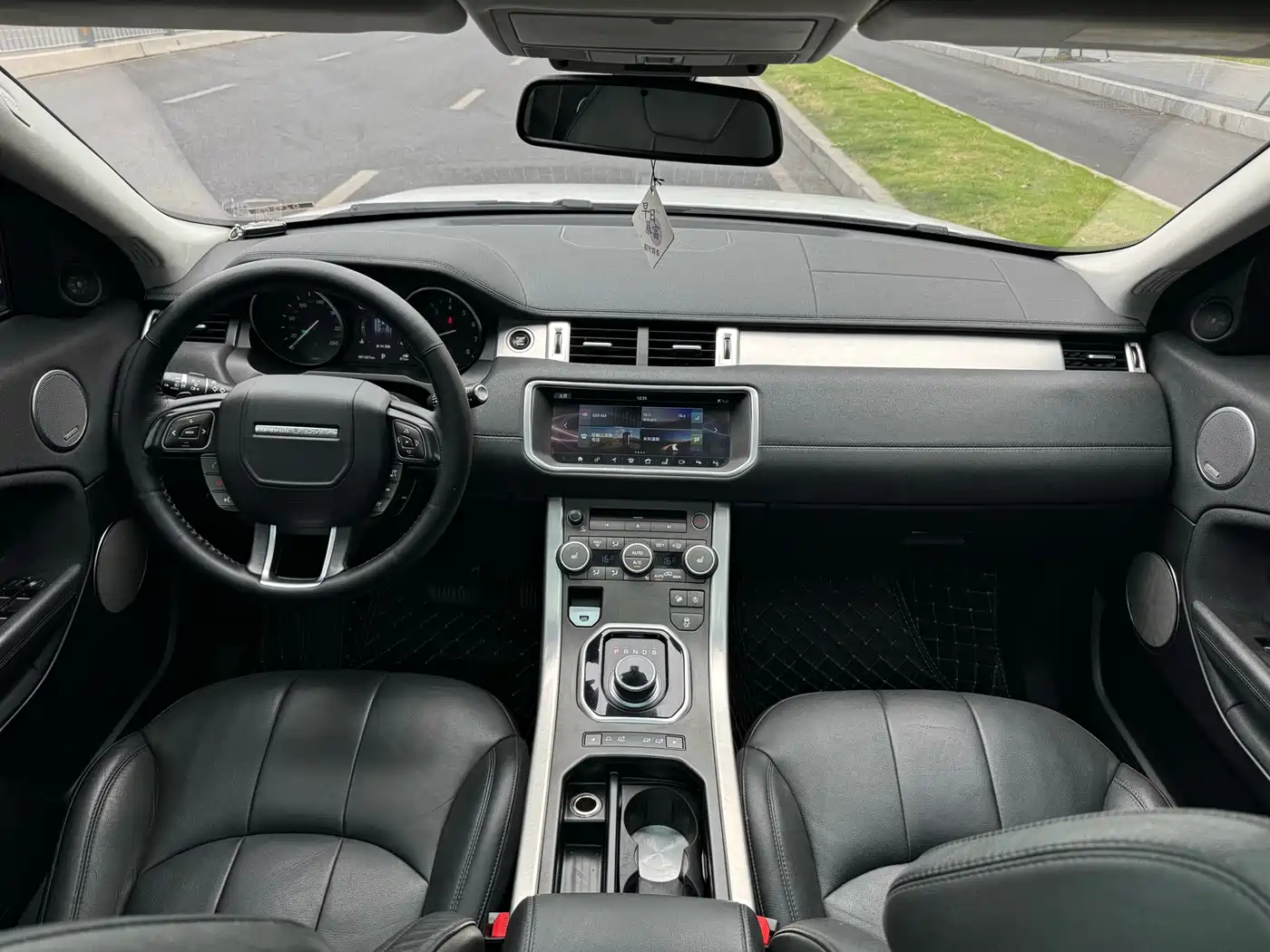 Land Rover Range Rover Evoque 2018 240PS SE Smart Edition фото 7