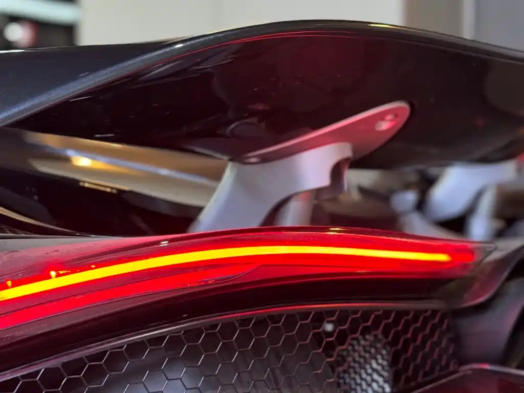 McLaren 720S 2019 4.0T Coupe фото 9