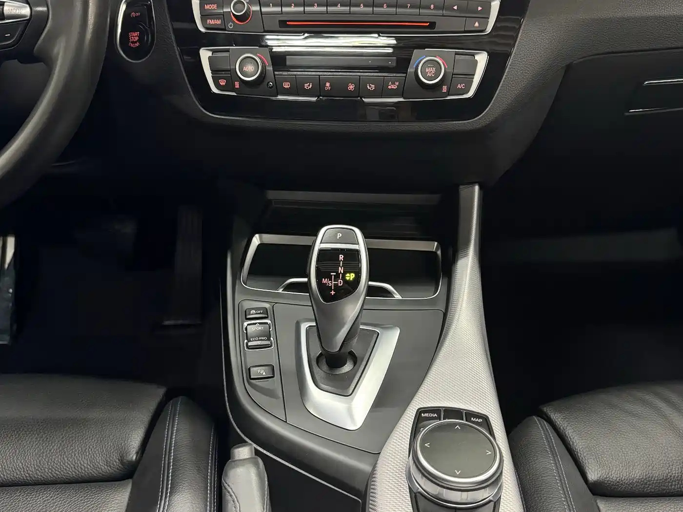 BMW 2 Series (Import) 2019 225i Exclusive M Sport Package фото 8