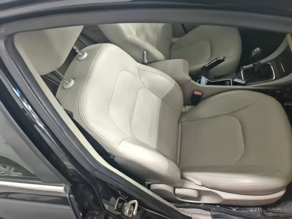 Photo 25 - Geely Emgrand
