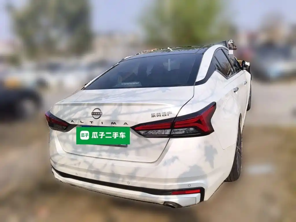 Photo 3 - Nissan Teana