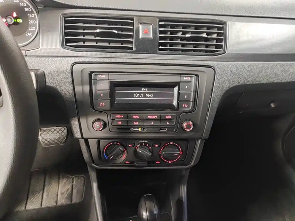 Фото 13 - Volkswagen Santana