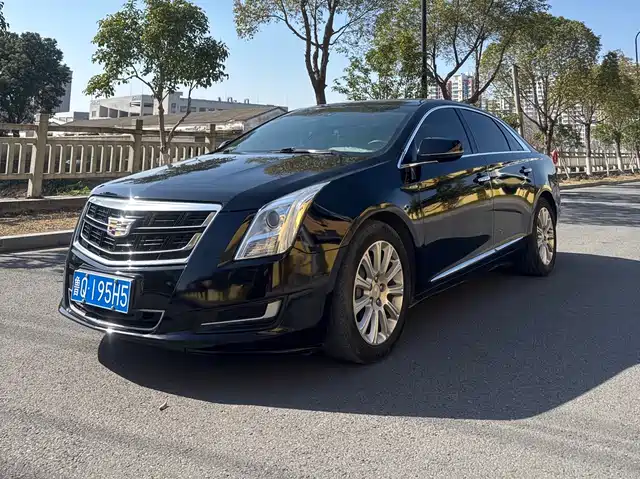 CADILLAC XTS