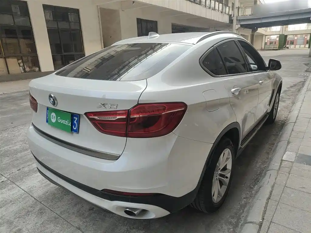 BMW X6 2018 xDrive28i фото 7