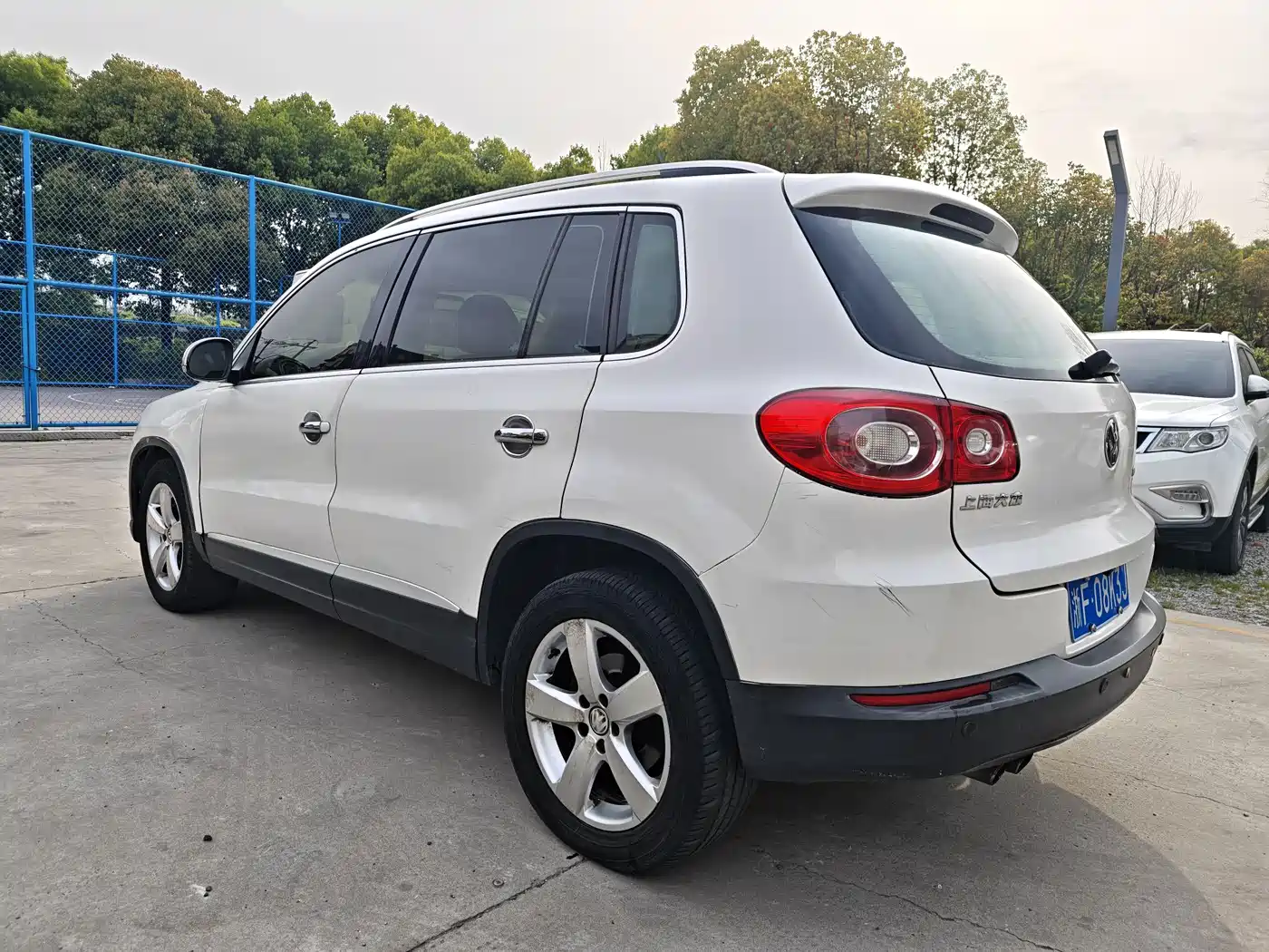 Volkswagen Tiguan 2010 1.8TSI Automatic 4WD Elite фото 6