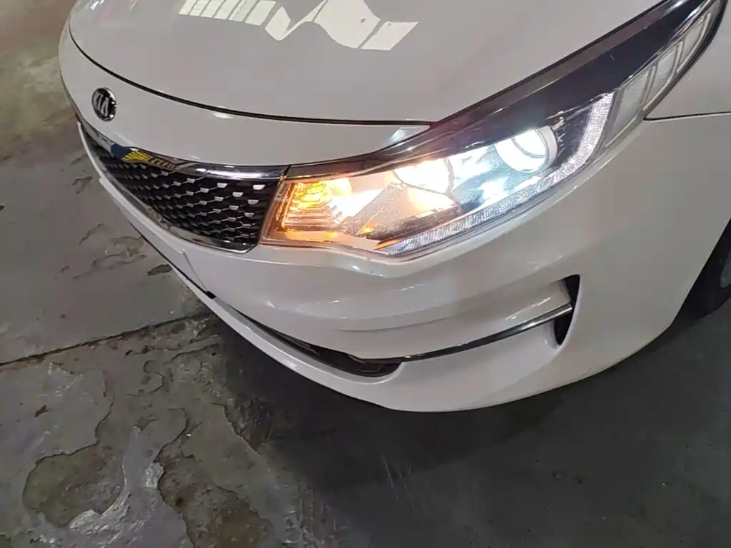 صورة 24 - Kia K5