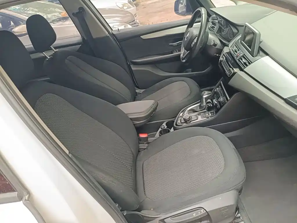 BMW 2 Series Touring 2016 2016 218i Fashion Model