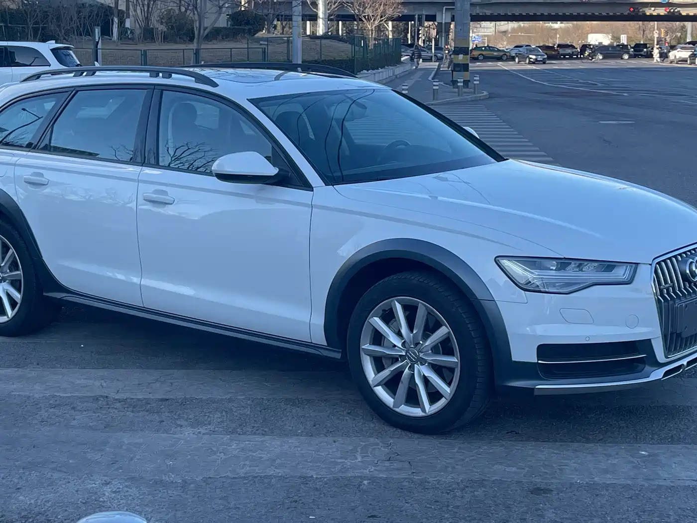 Audi A6 (Import) 2015 3.0T allroad quattro фото 2