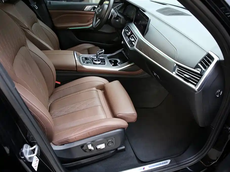 BMW X7 2021 xDrive40i Premium M Sport Package фото 6