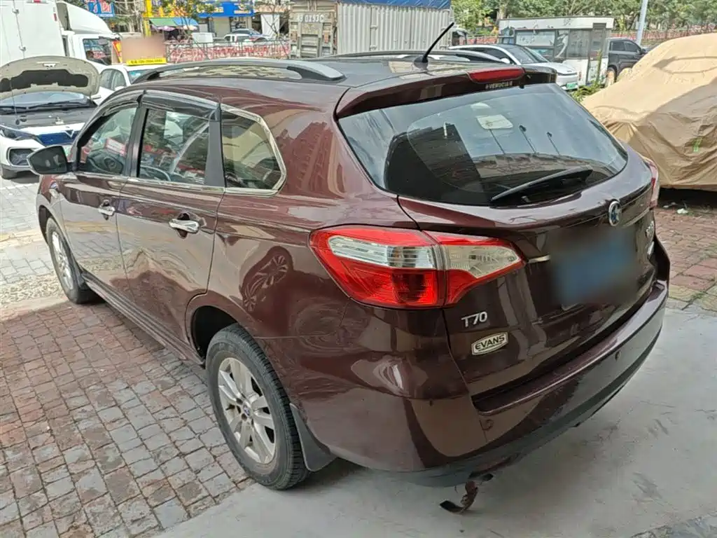 Venucia T70 2017 2016 2.0L CVT Rui Xing Edition
