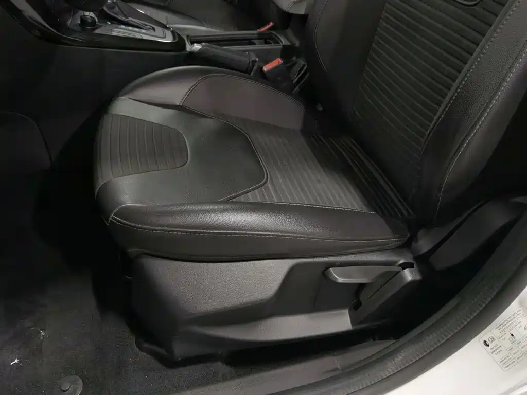 Ford Focus 2016 2015 Hatchback 1.6L Automatic Trend