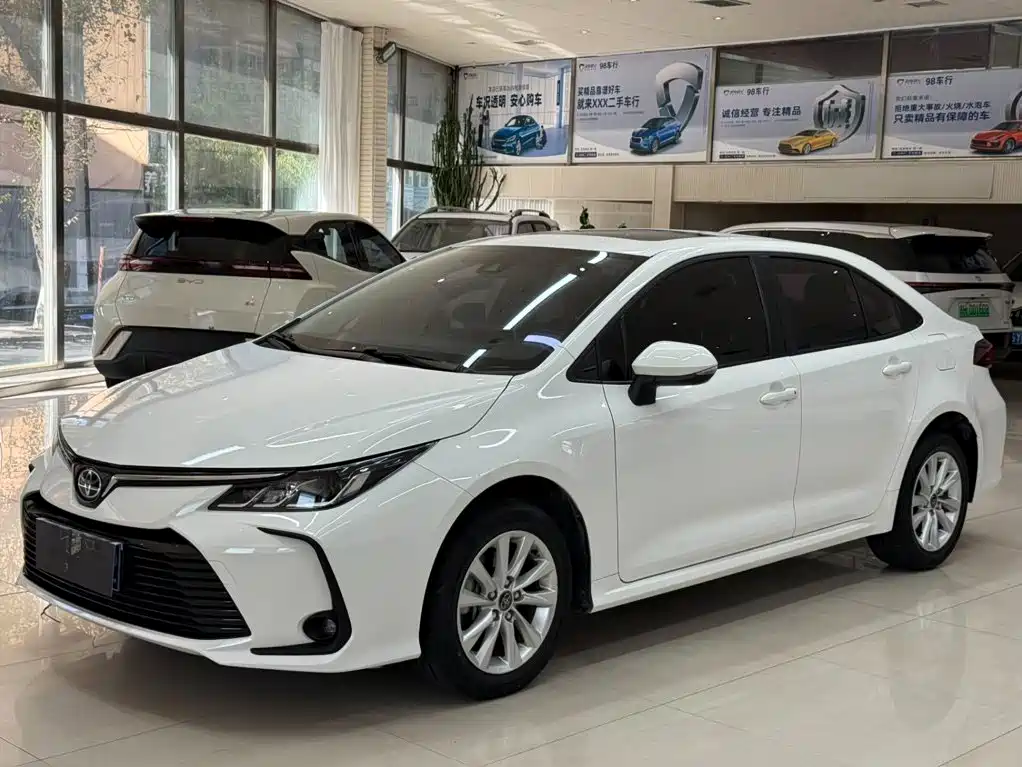 TOYOTA COROLLA