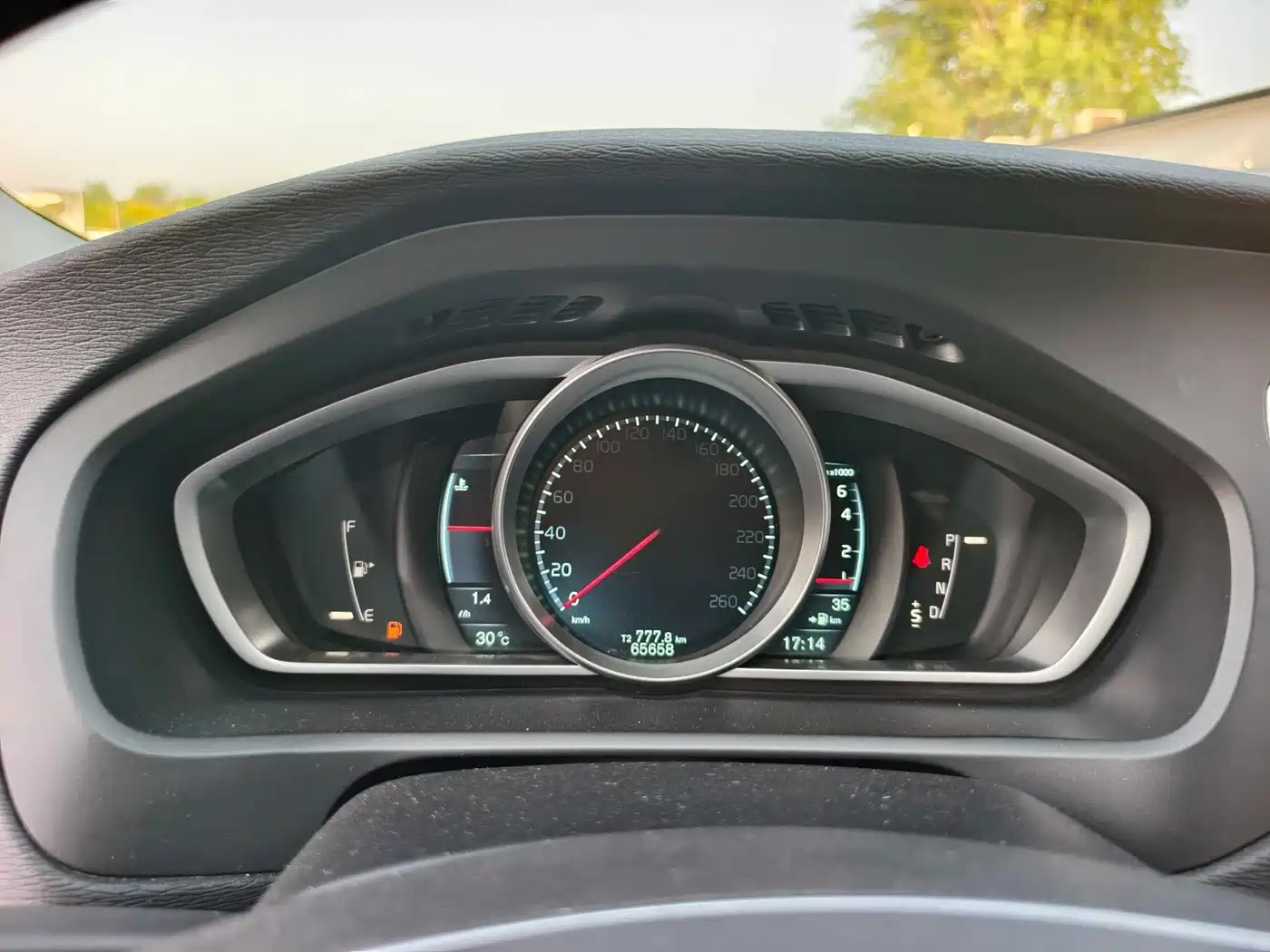 Volvo V40 2013 2013 2.0T Leisure Edition